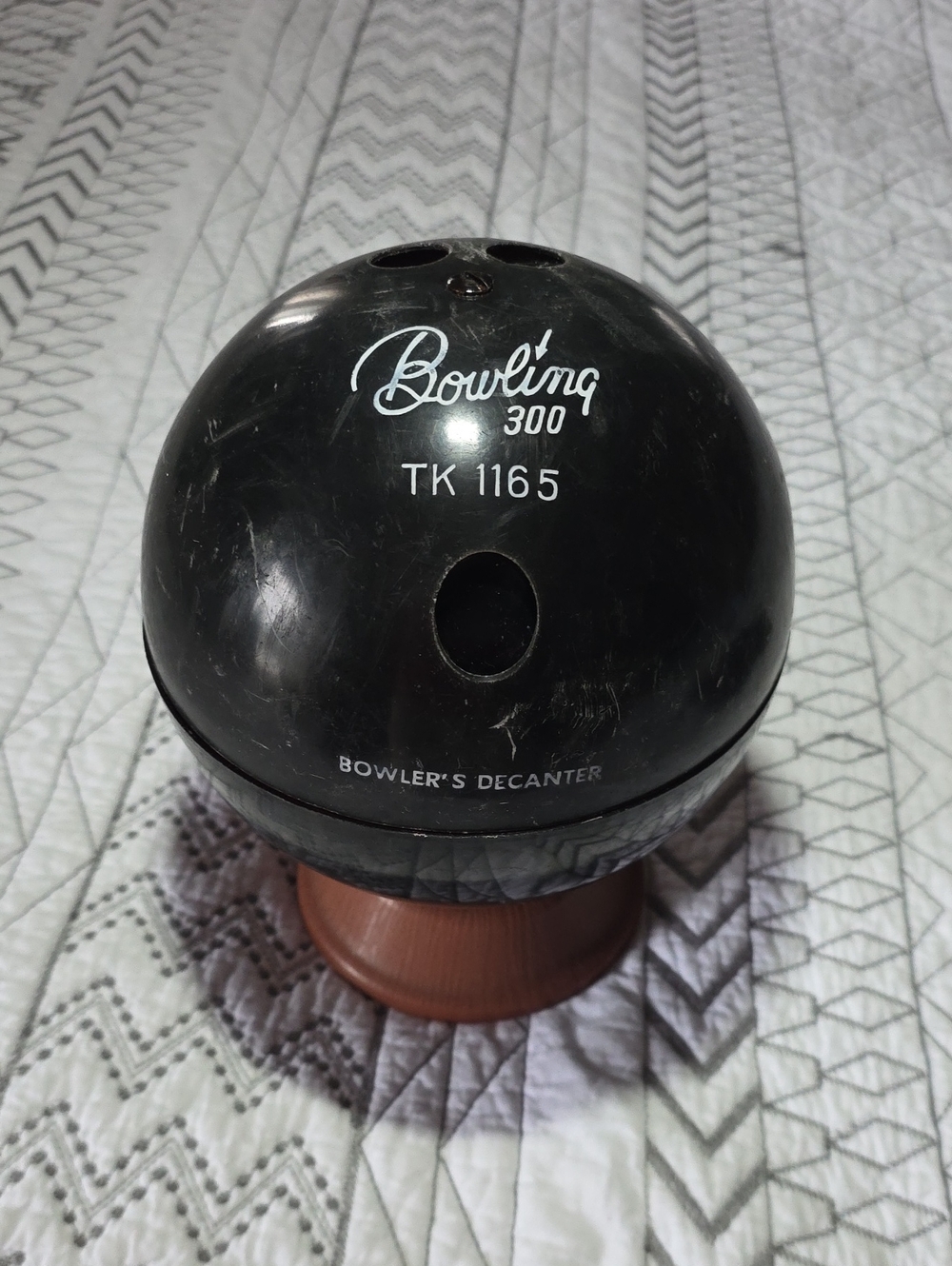 Bowling 300 TK 1165 Black Bowler's Decanter